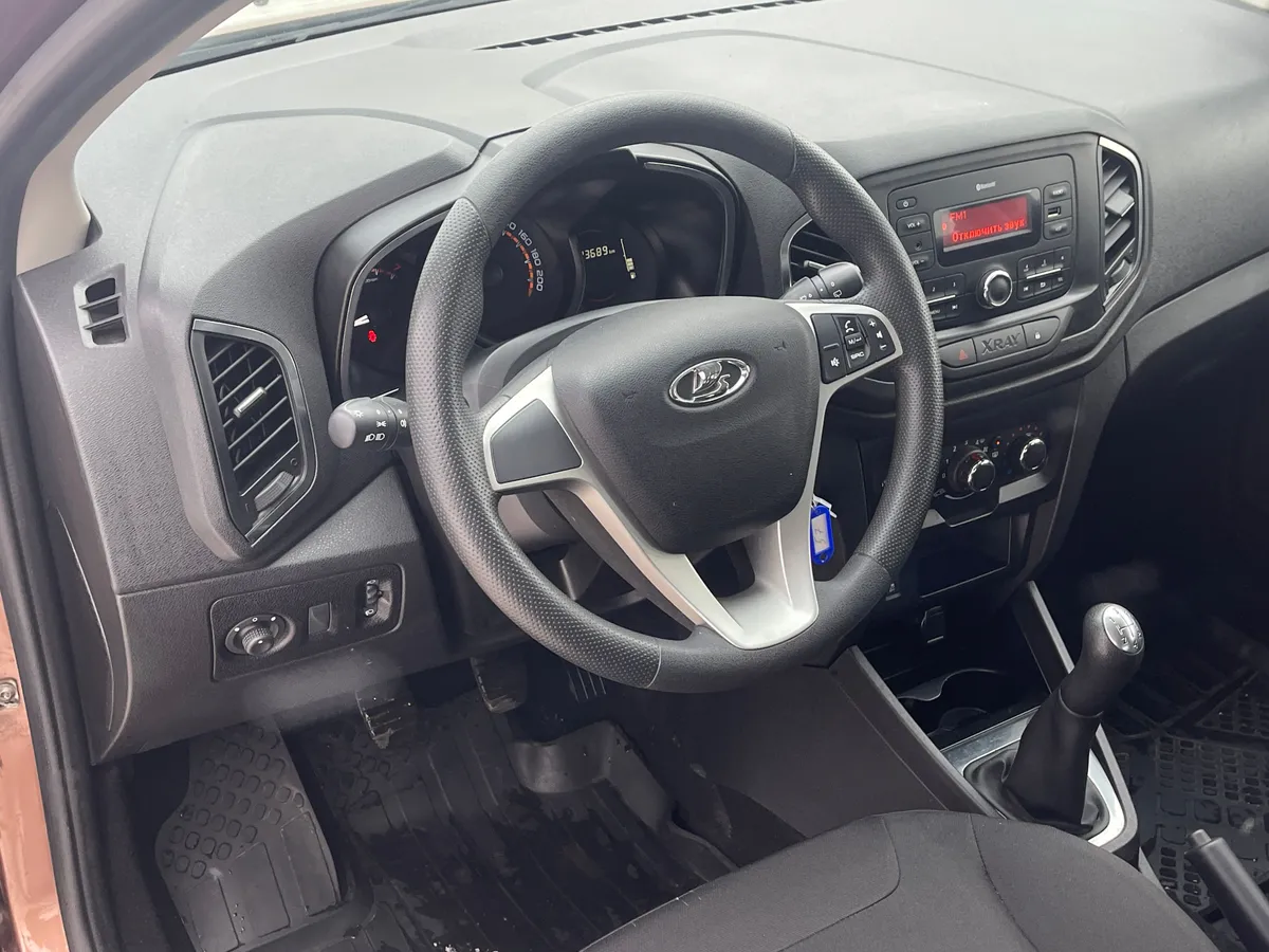 ВАЗ (Lada) XRAY 1.6 MT (106 л.с.)