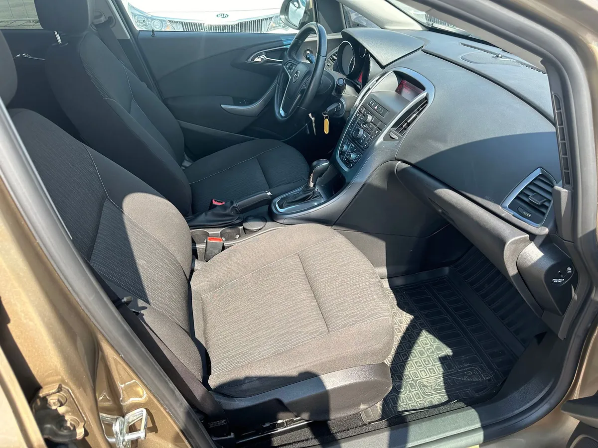 Opel Astra 1.6 Turbo AT (180 л.с.)