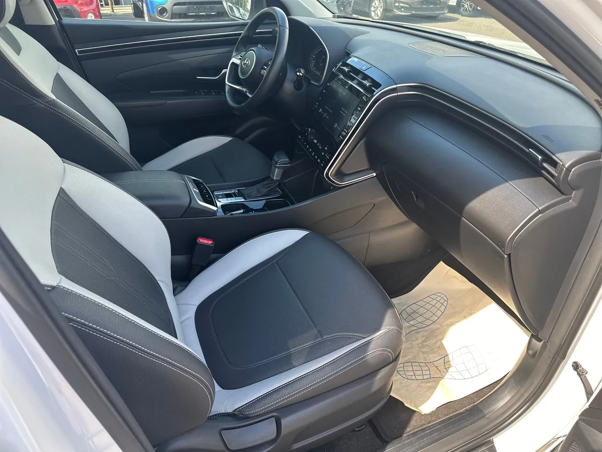 Hyundai Tucson 2.0 AT 4WD (150 л.с.)