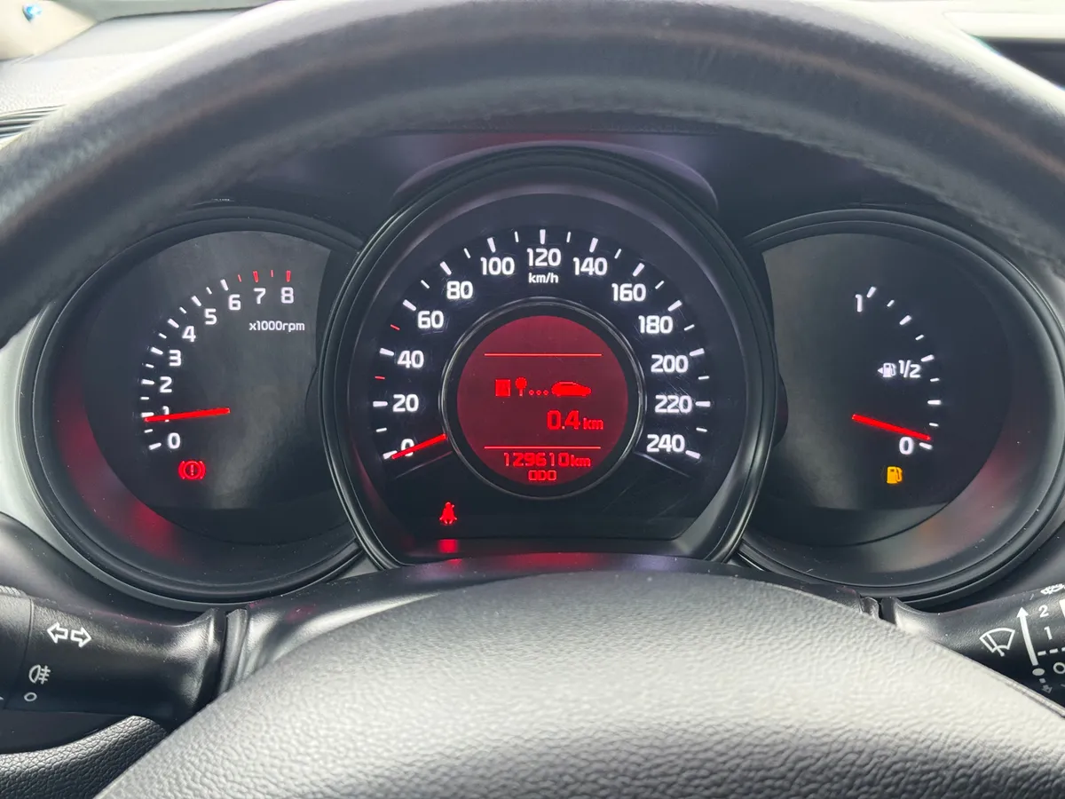 Kia Ceed 1.6 MT (129 л.с.)
