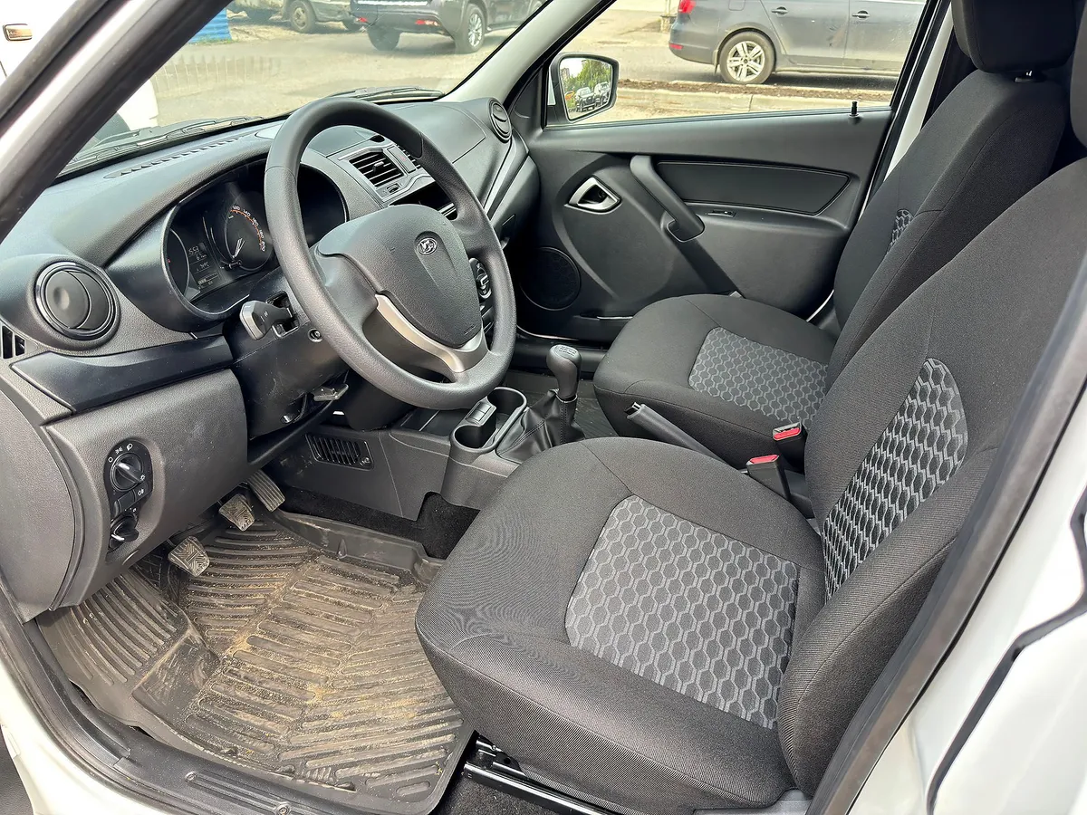 ВАЗ (Lada) Granta 1.6 MT (106 л.с.)