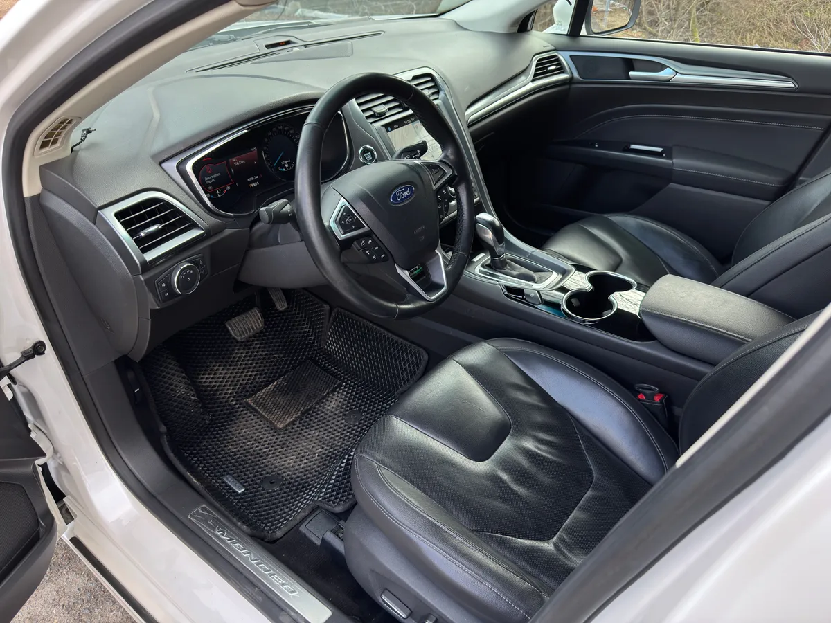 Ford Mondeo 2.0 EcoBoost AT (240 л.с.)