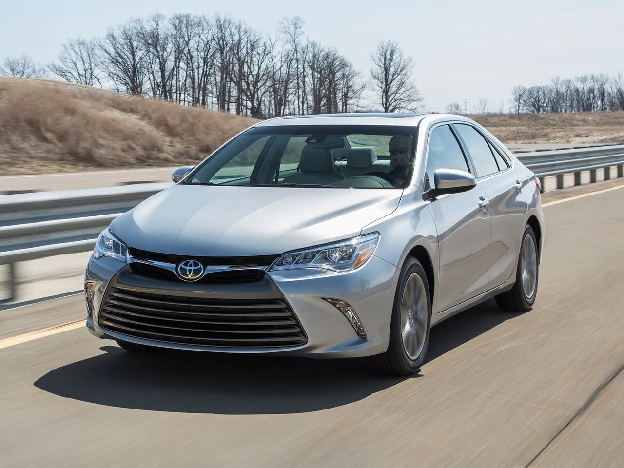 Toyota Camry 3.5 AT FWD (272 л.с.)