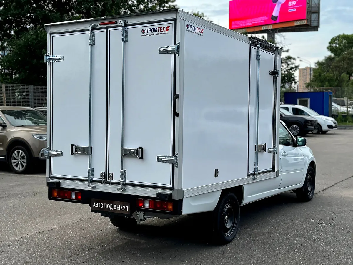 ВАЗ (Lada) Granta 1.6 MT (106 л.с.)