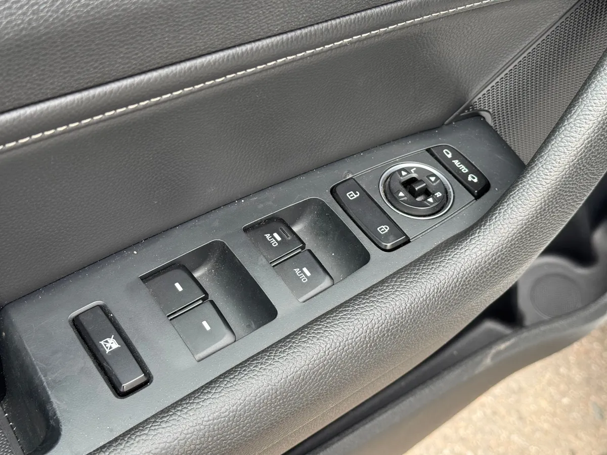 Hyundai Sonata 2.0 AT (150 л.с.)