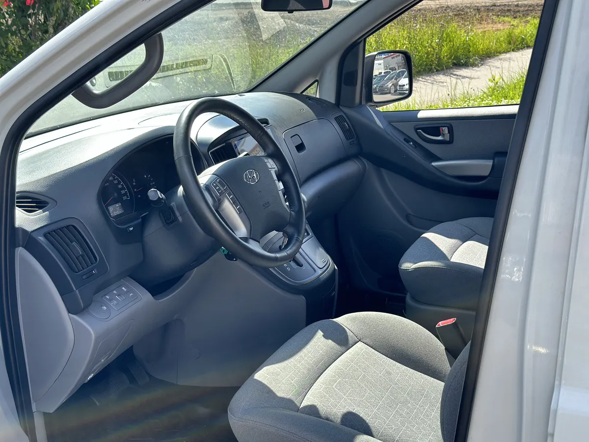 Hyundai H-1 2.5 AT 4WD (175 л.с.)