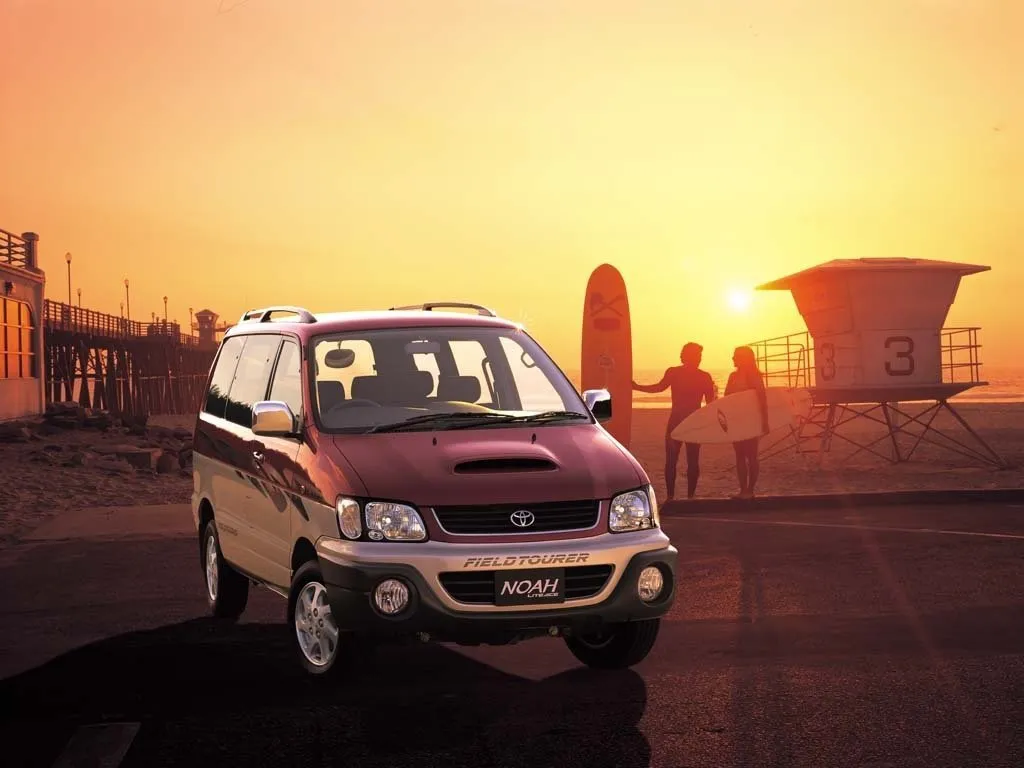 Toyota Lite Ace 2.2 AT RWD (94 л.с.)