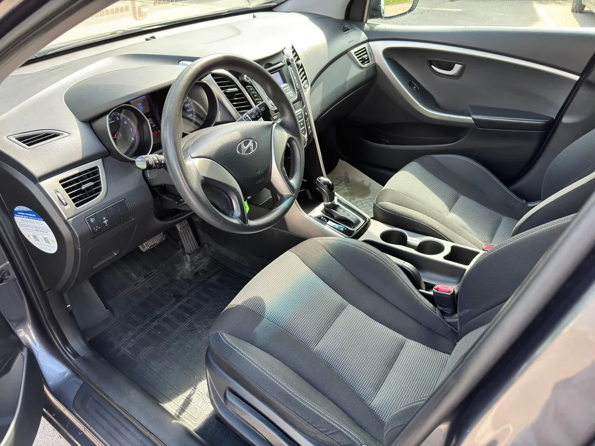 Hyundai i30 1.6 AT (130 л.с.)