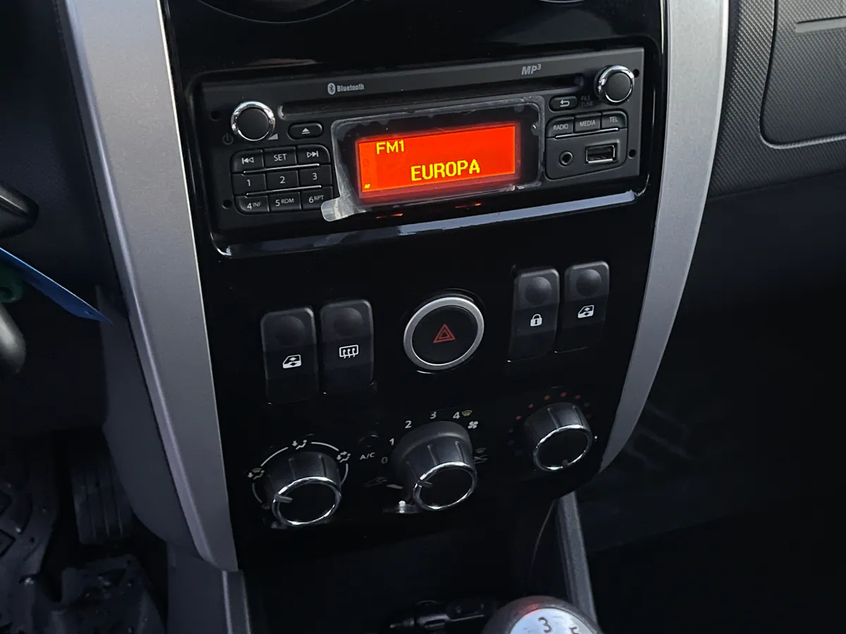 ВАЗ (Lada) Largus 1.6 MT (106 л.с.)