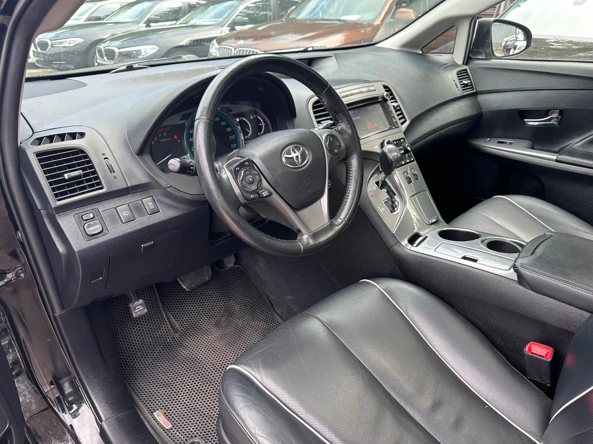 Toyota Venza 2.7 AT AWD (185 л.с.)