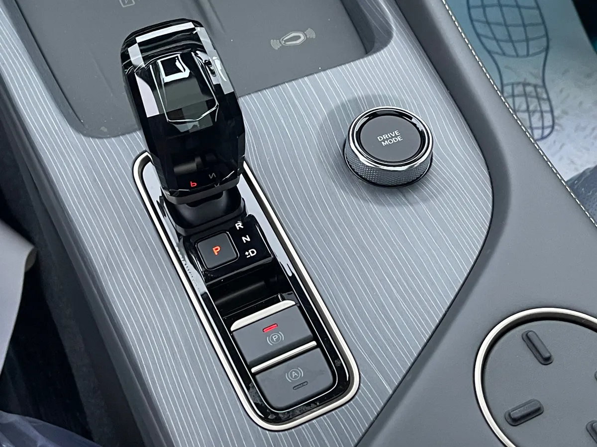 Soueast S09 2.0 AMT (197 л.с.)