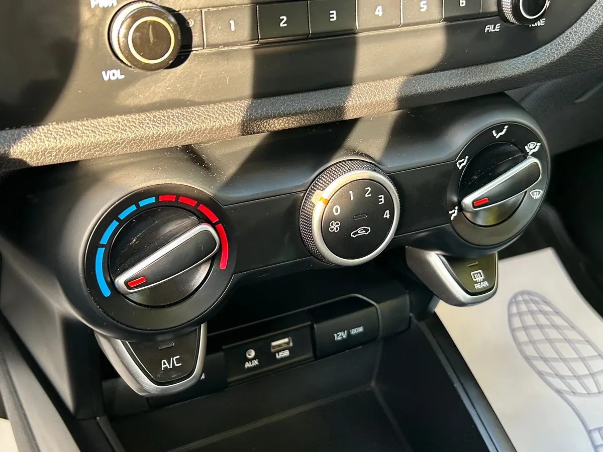 Kia Rio 1.4 AT (100 л.с.), 2017 — фото 8