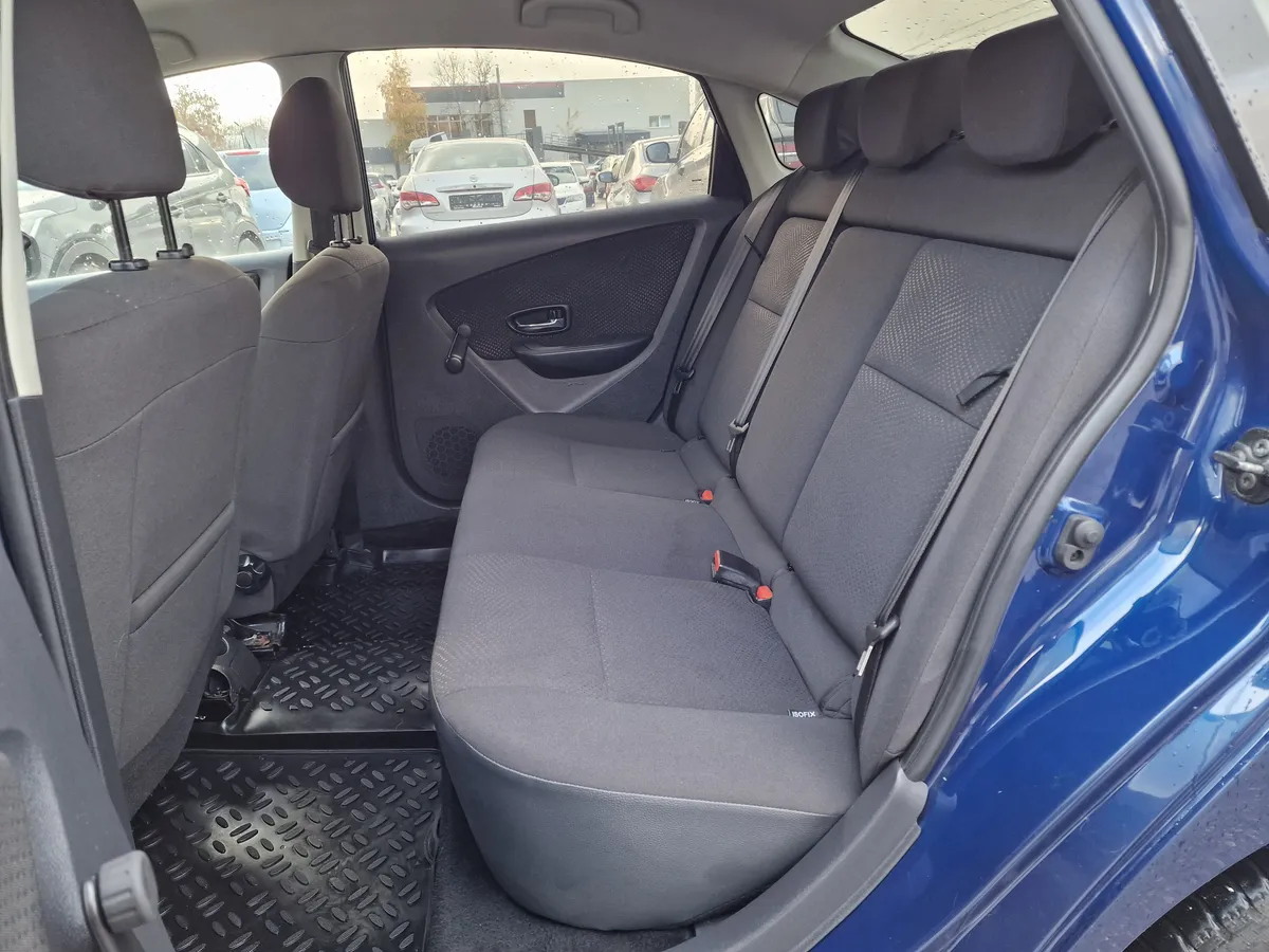 Nissan Almera 1.6 MT (102 л.с.)