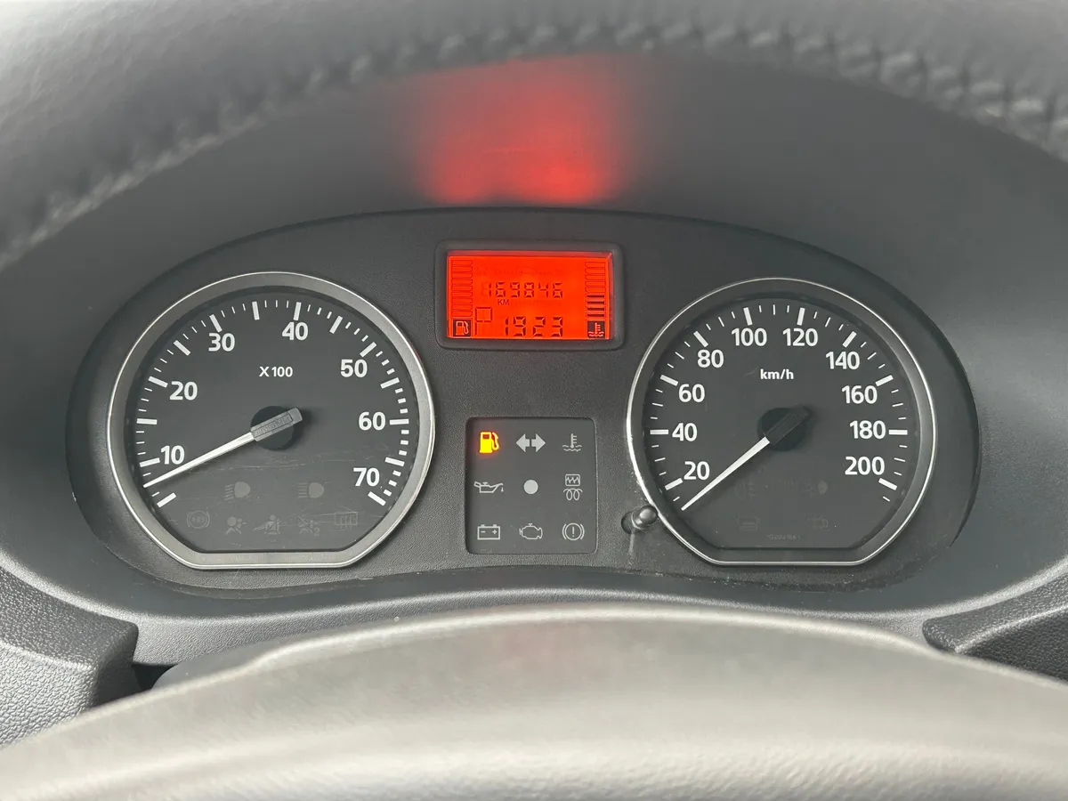 Nissan Almera 1.6 AT (102 л.с.)