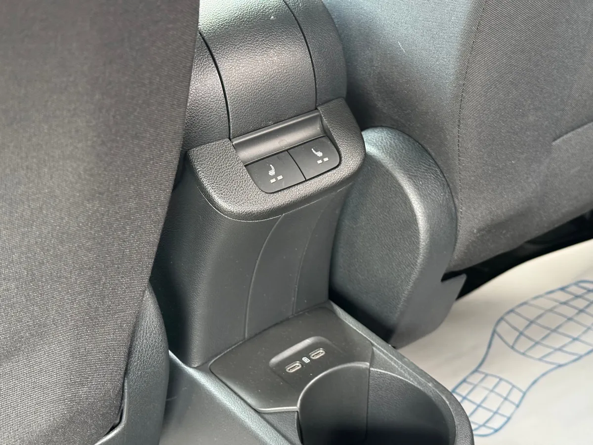 Volkswagen Polo 1.6 MPI MT (110 л.с.)