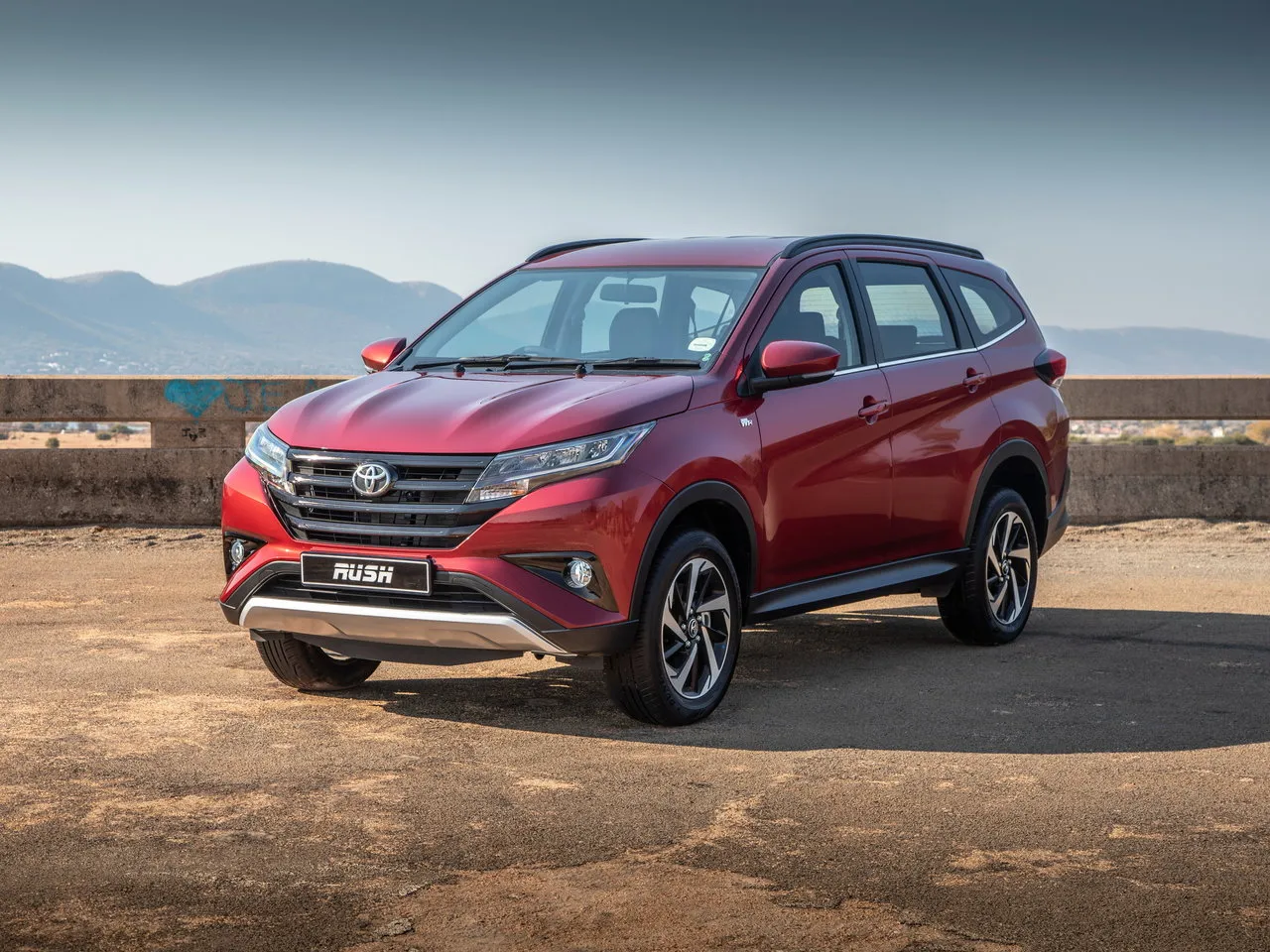 Toyota Rush 1.5 AT RWD (104 л.с.)