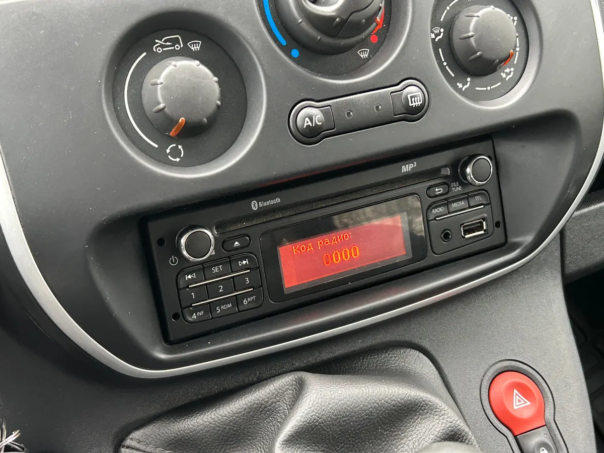 Renault Kangoo 1.5 dCi MT (86 л.с.)