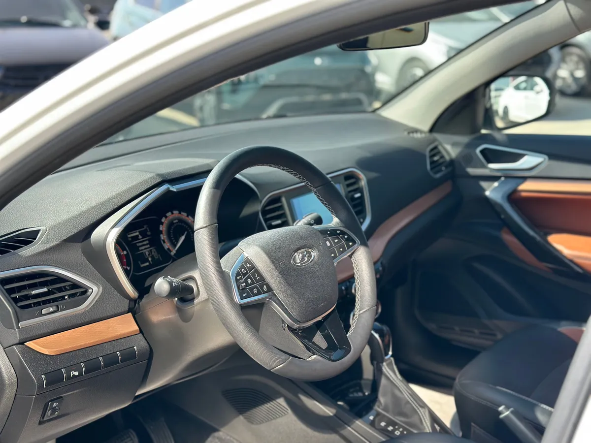 ВАЗ (Lada) Vesta 1.8 AT (122 л.с.)