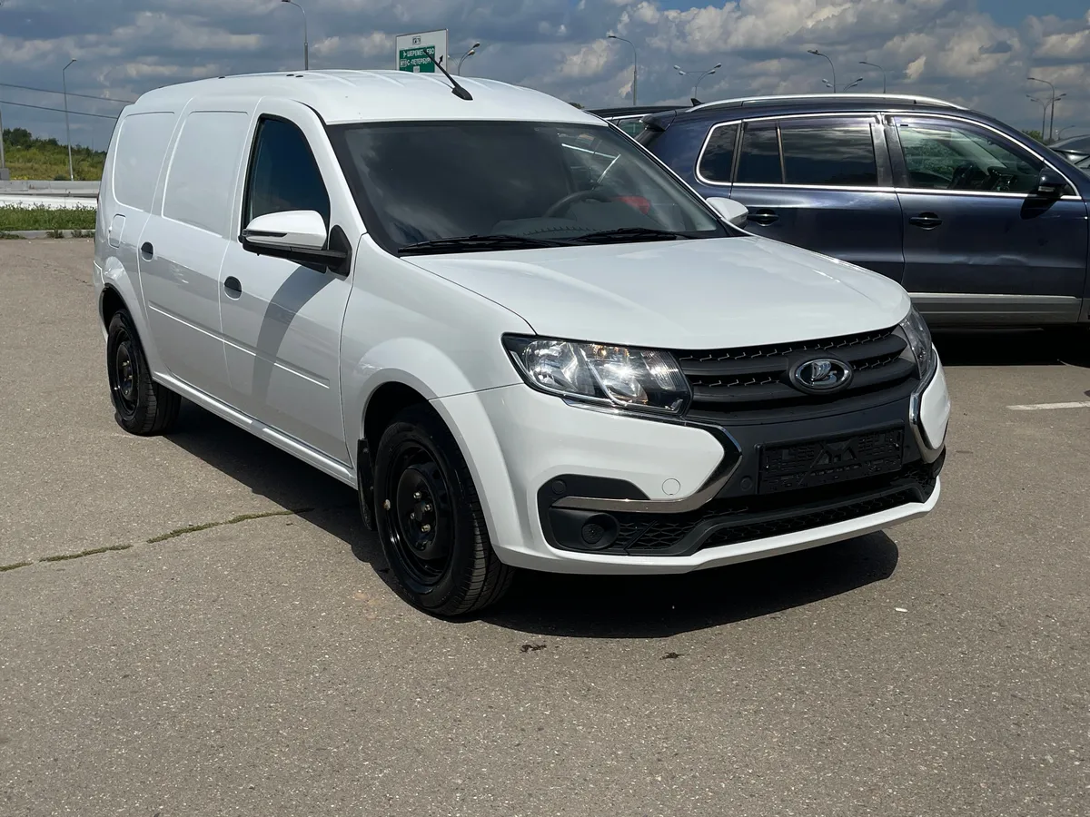 картинка ВАЗ (Lada) Largus 1.6 MT (90 л.с.) от galaxy-auto