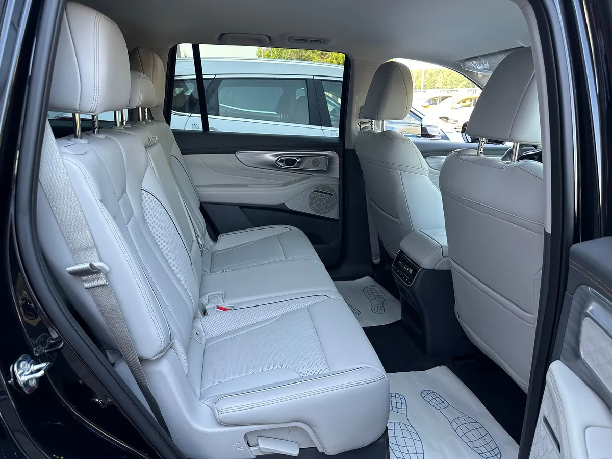 GAC Trumpchi GS8 2.0 AT 4WD (252 л.с.)