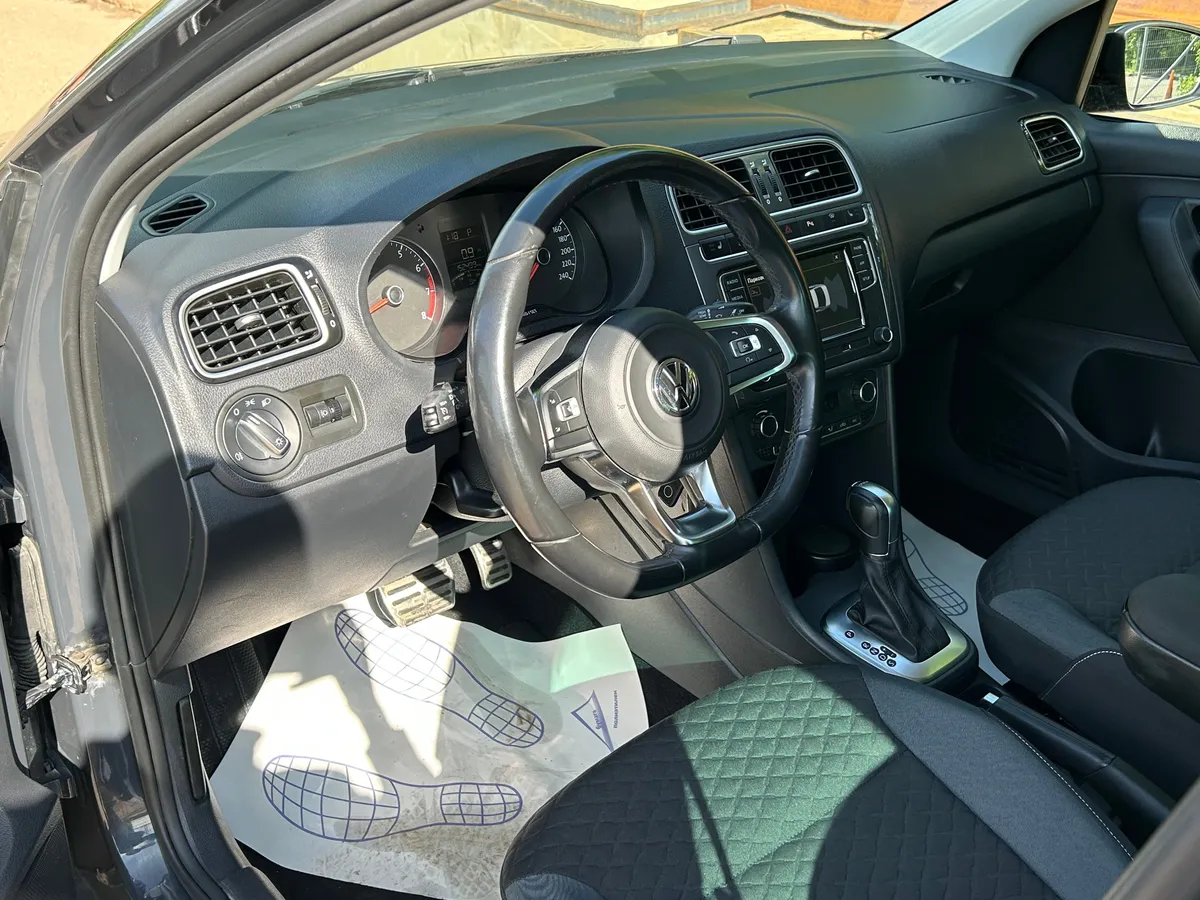 Volkswagen Polo 1.4 TSI DSG (125 л.с.)