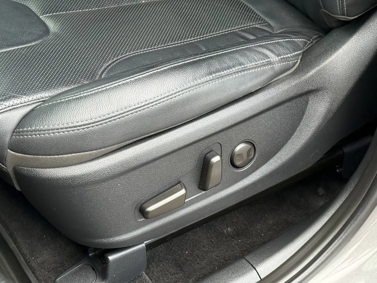 Hyundai Santa Fe 2.2 AT (190 л.с.)