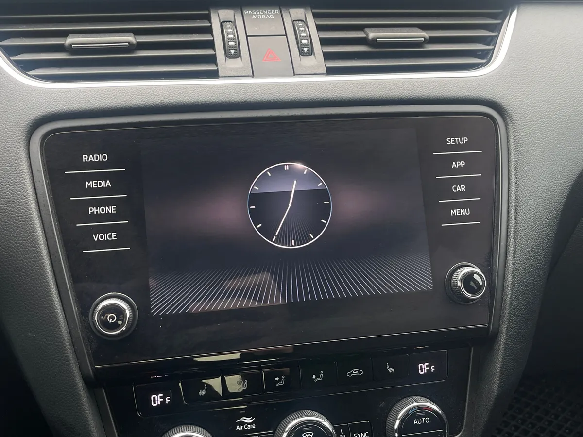 Skoda Octavia 1.6 AT (110 л.с.), 2018 — фото 8