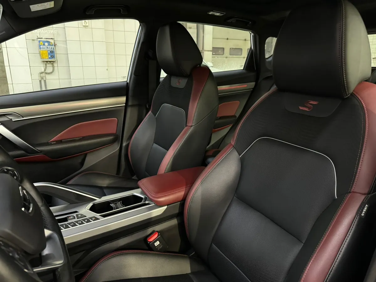 Geely Coolray 1.5 AMT (150 л.с.)