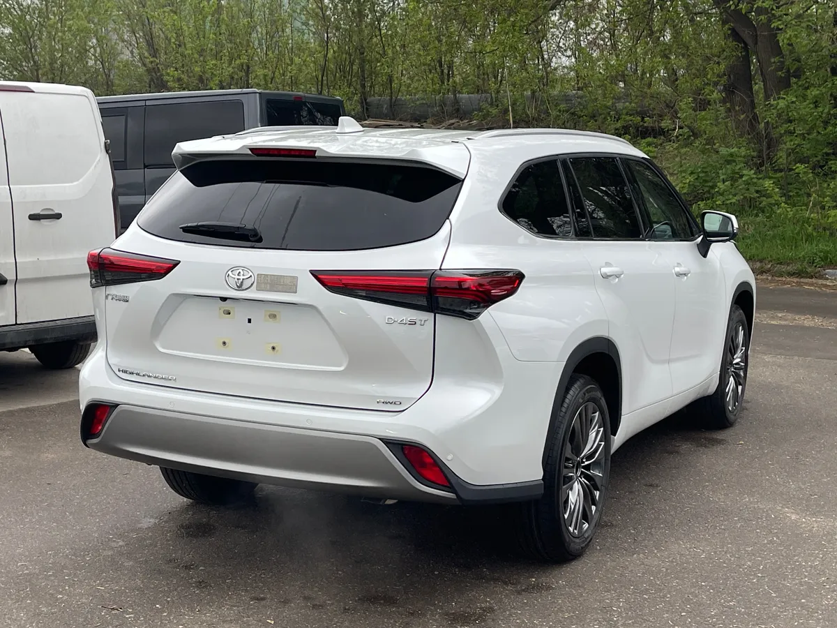 Toyota Highlander 2.0 AT 4WD (248 л.с.)