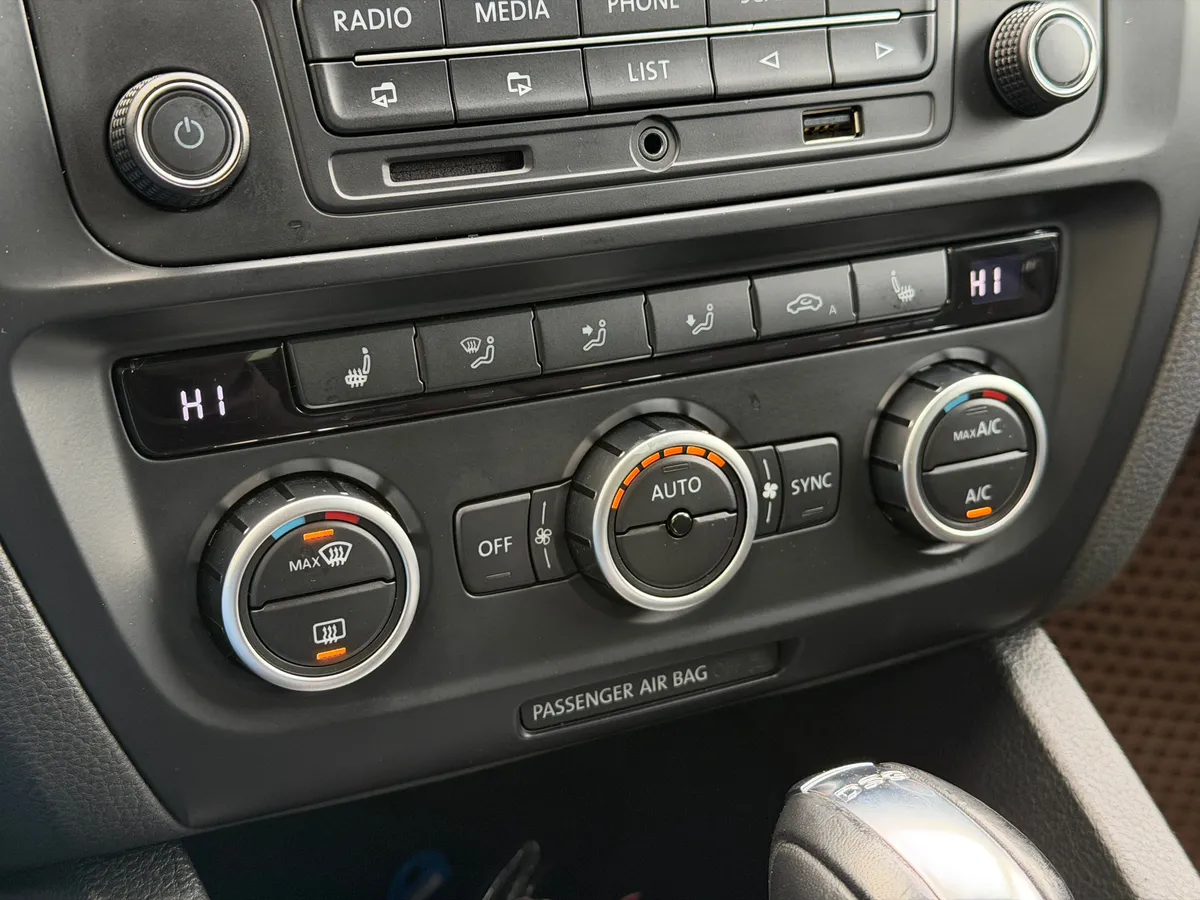 Volkswagen Jetta 1.4 TSI DSG (122 л.с.)