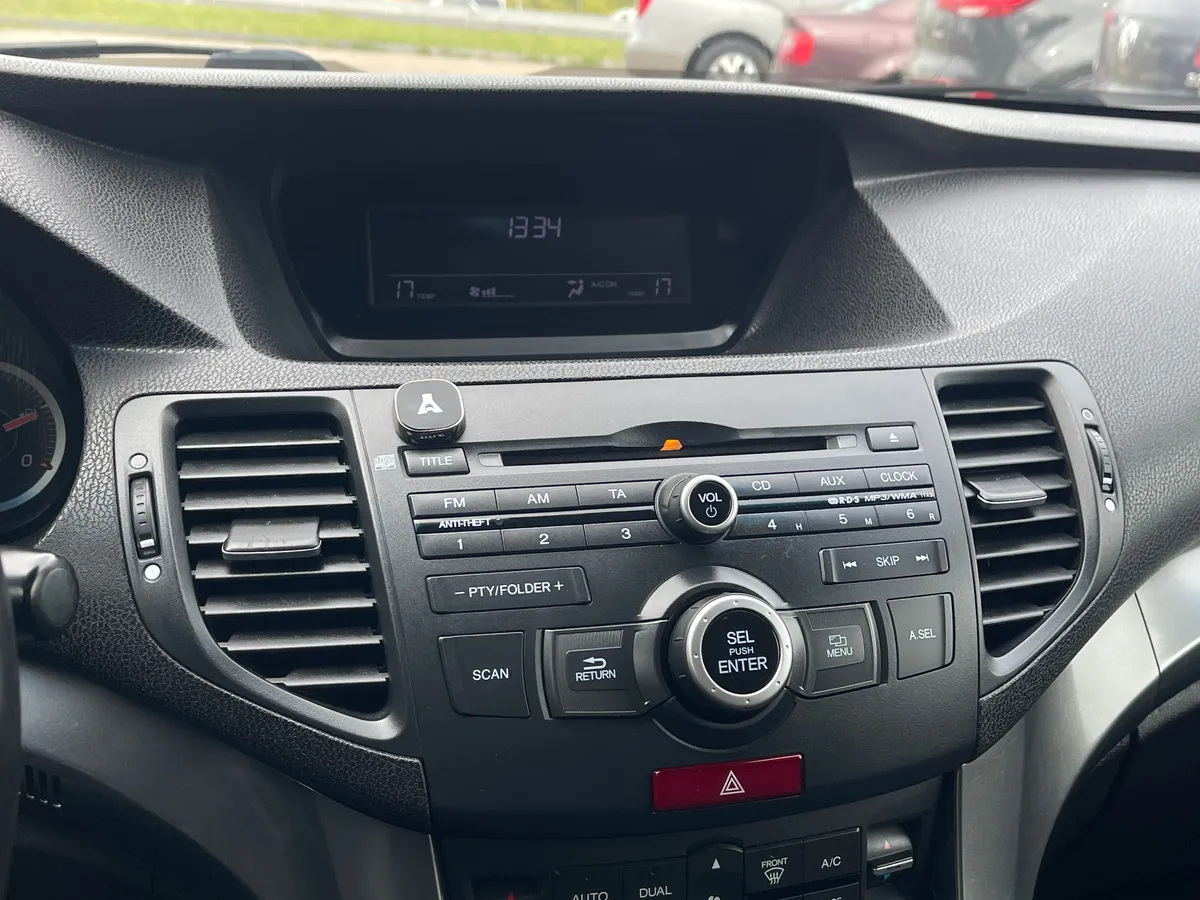 Honda Accord 2.0 AT (156 л.с.), 2011 — фото 8