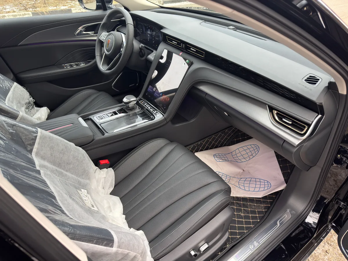 Hongqi H5 2.0 AT (218 л.с.)