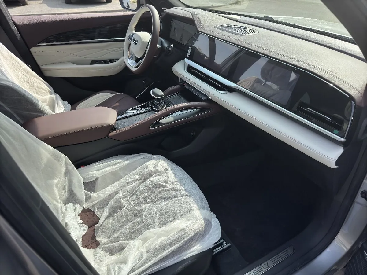 Geely Monjaro 2.0 AT 4WD (238 л.с.)