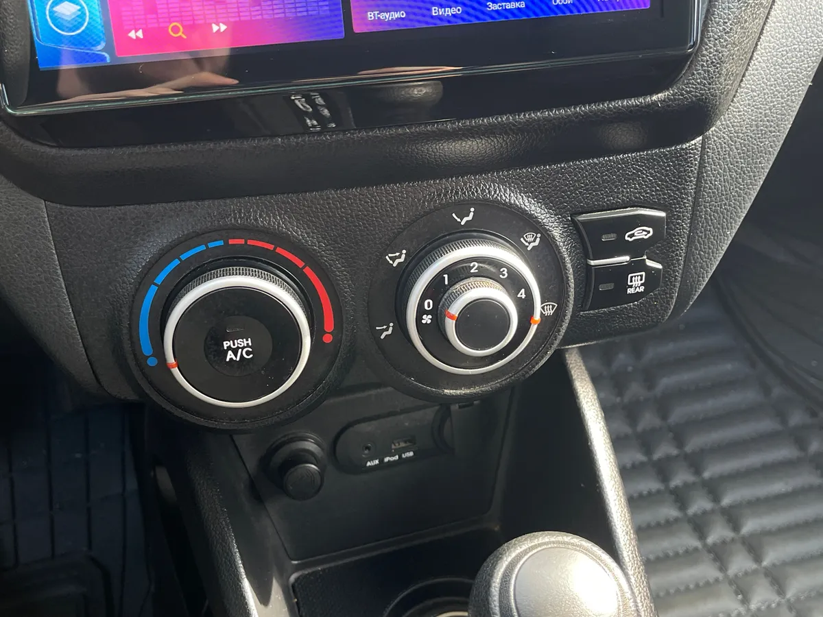 Kia Rio 1.6 AT (123 л.с.), 2013 — фото 9