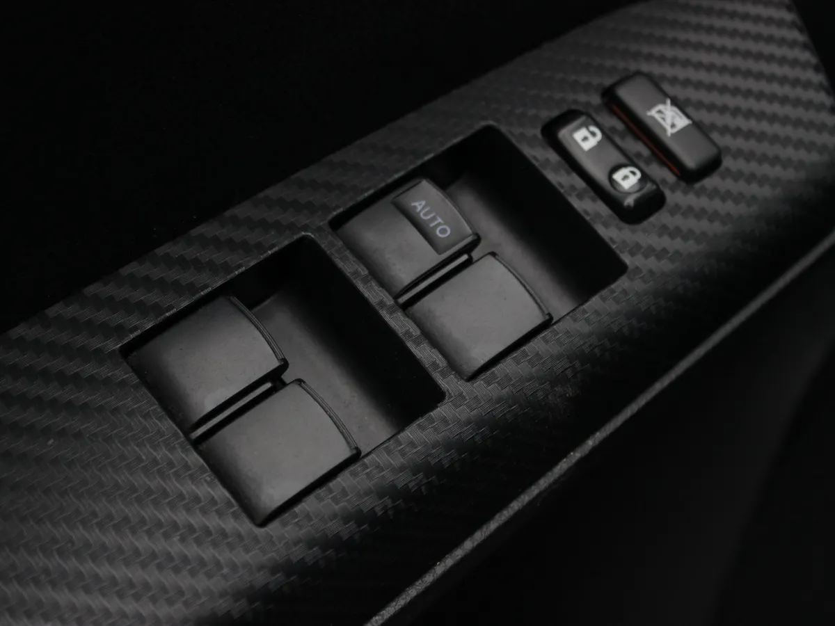 Toyota RAV4 2.0 CVT 4WD (146 л.с.)