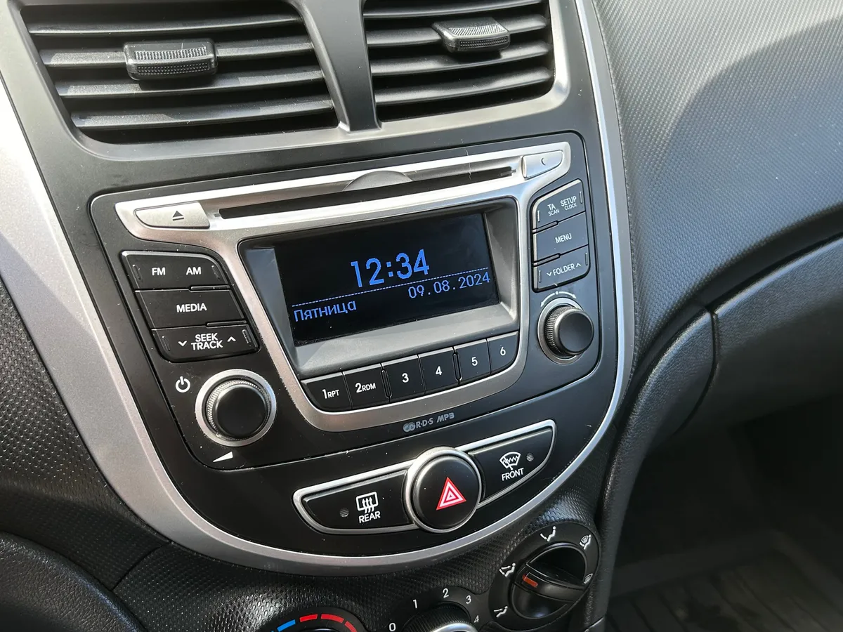 Hyundai Solaris 1.6 AT (123 л.с.), 2016 — фото 8
