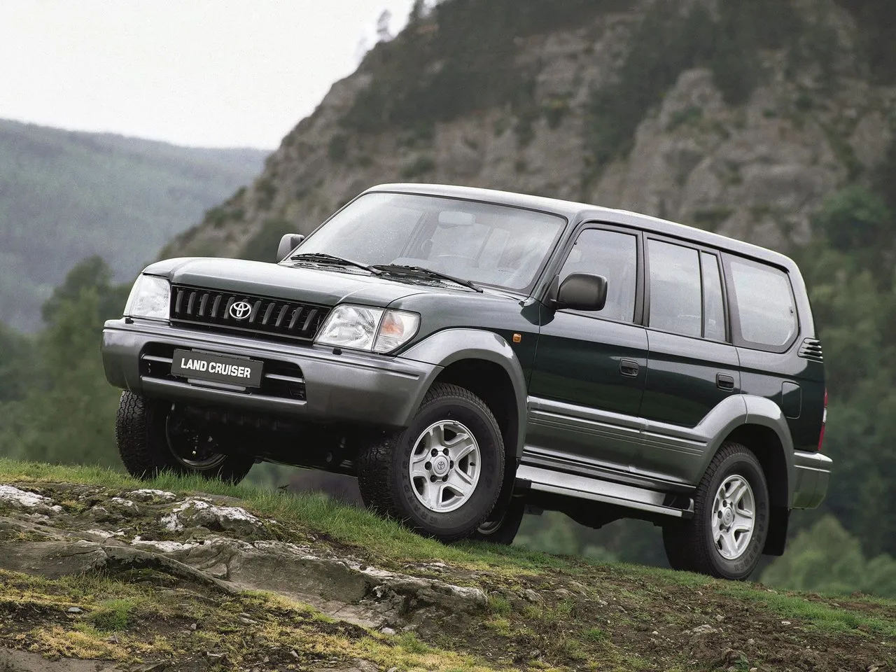 Toyota Land Cruiser Prado 2.8 MT 4WD (91 л.с.)