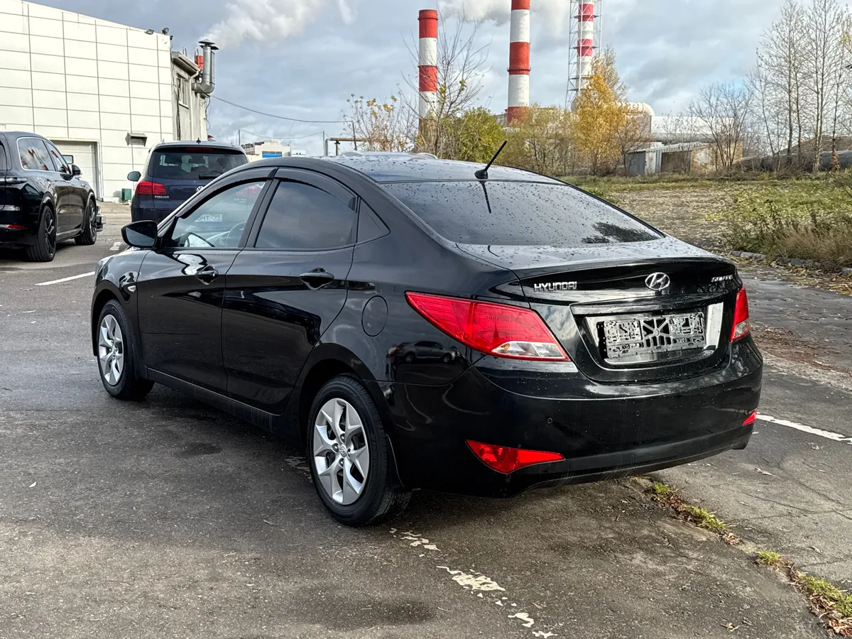Hyundai Solaris 1.4 AT (107 л.с.), 2015 — фото 2