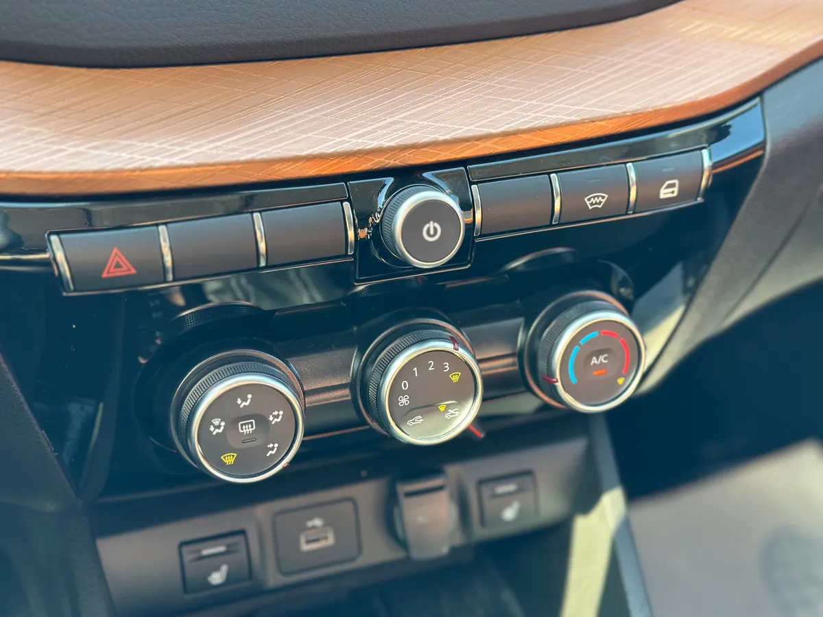 ВАЗ (Lada) Vesta 1.8 AT (122 л.с.)