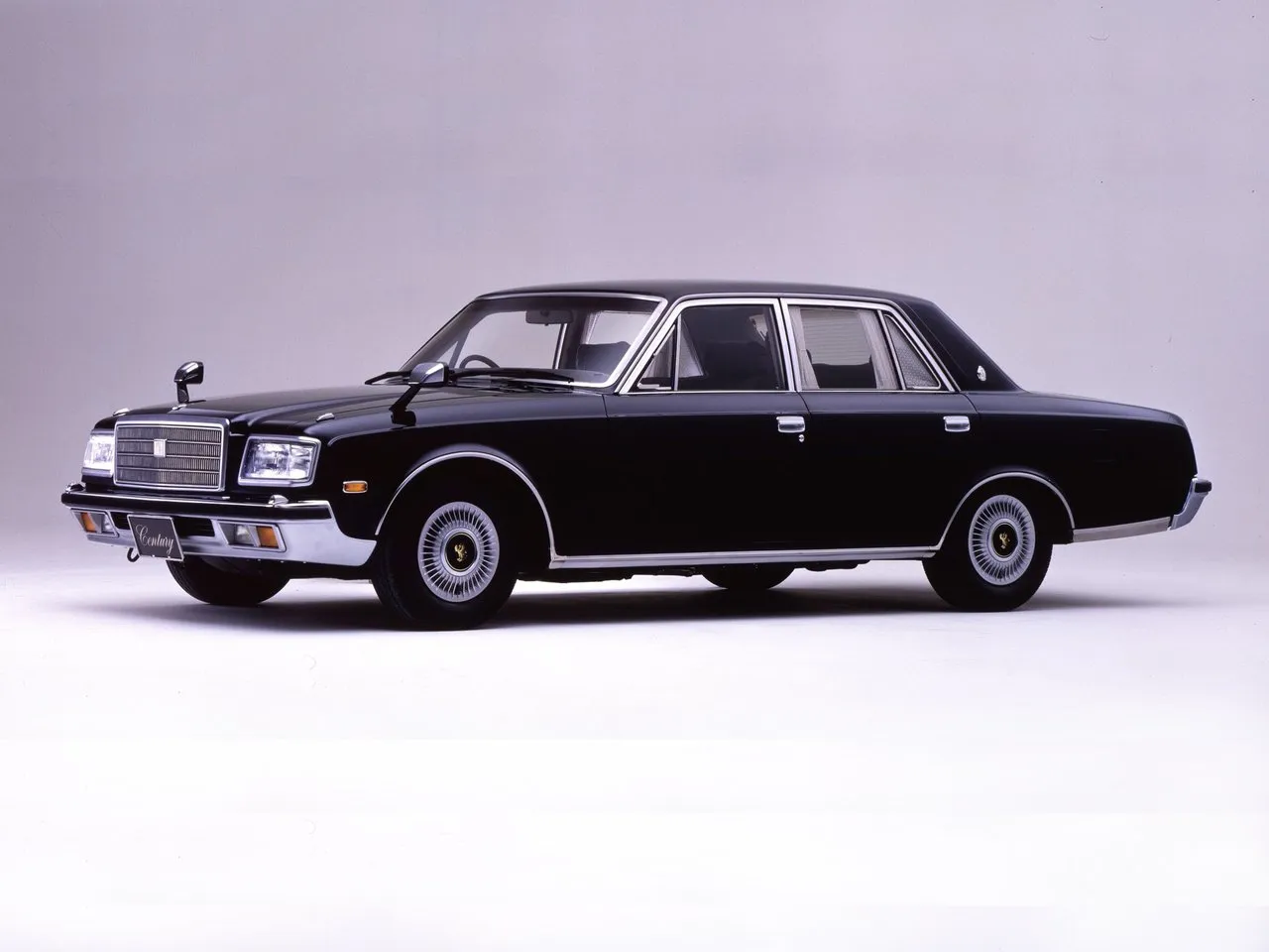 Toyota Century 4 AT RWD (165 л.с.)