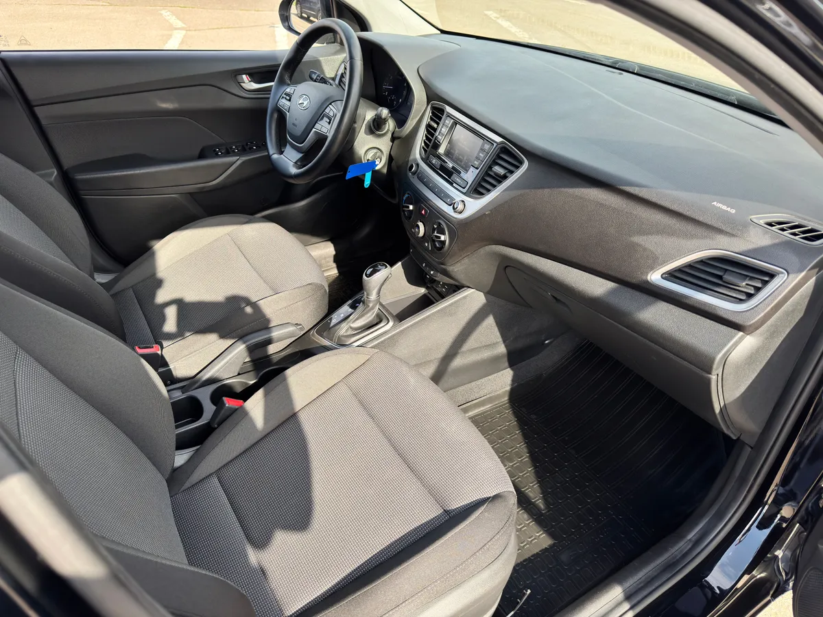 Hyundai Solaris 1.4 AT (100 л.с.)