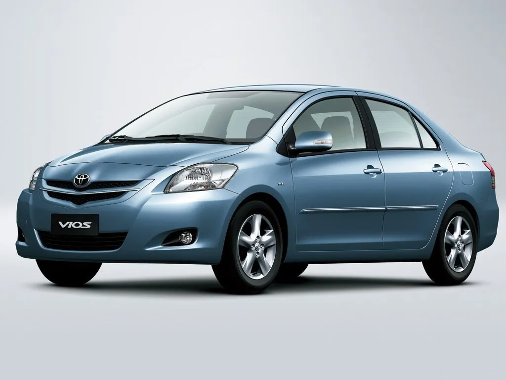 Toyota Vios 1.3 AT 4WD (87 л.с.)