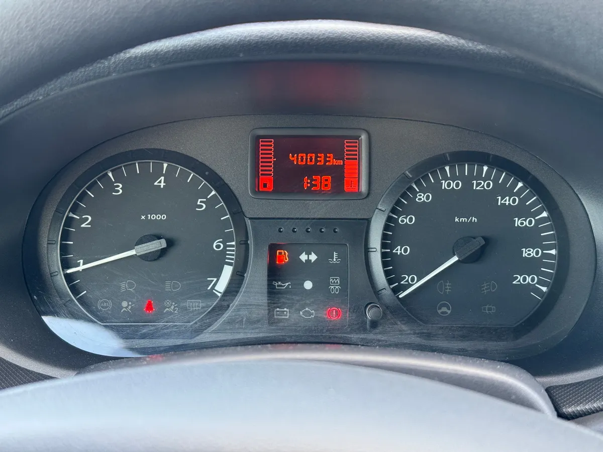 ВАЗ (Lada) Largus 1.6 MT (106 л.с.)