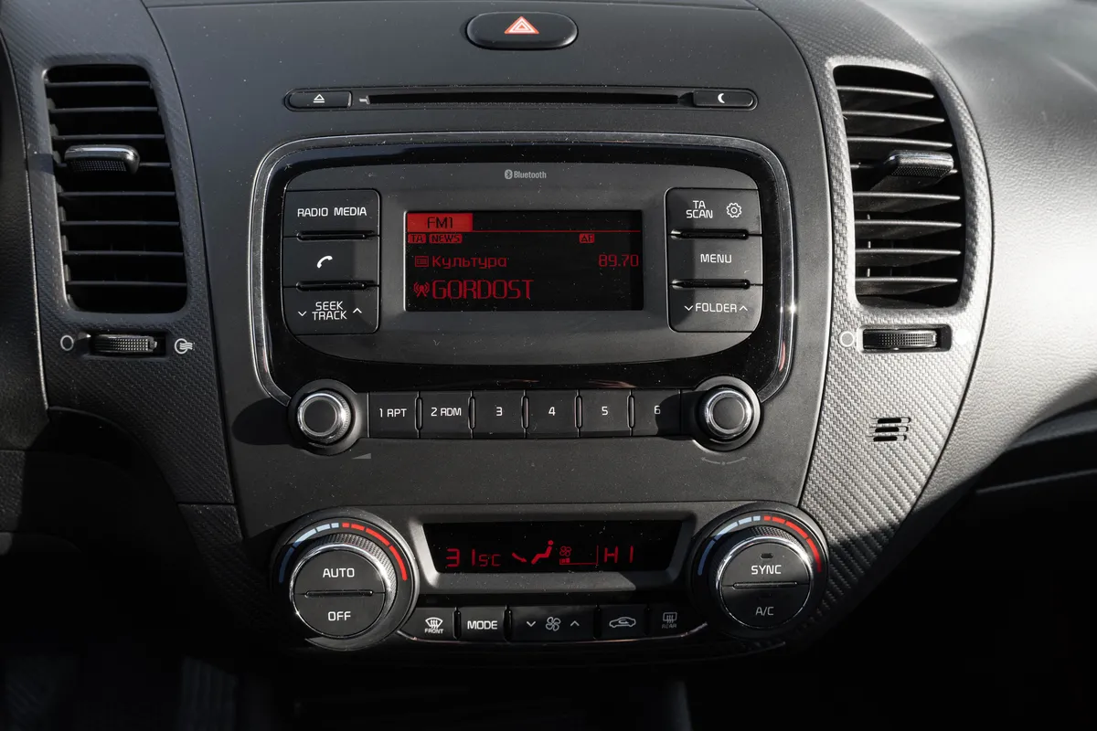 Kia Cerato 1.6 MT (130 л.с.)