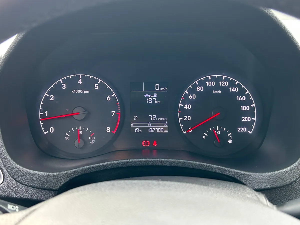 Hyundai Solaris 1.6 MT (123 л.с.), 2017 — фото 6