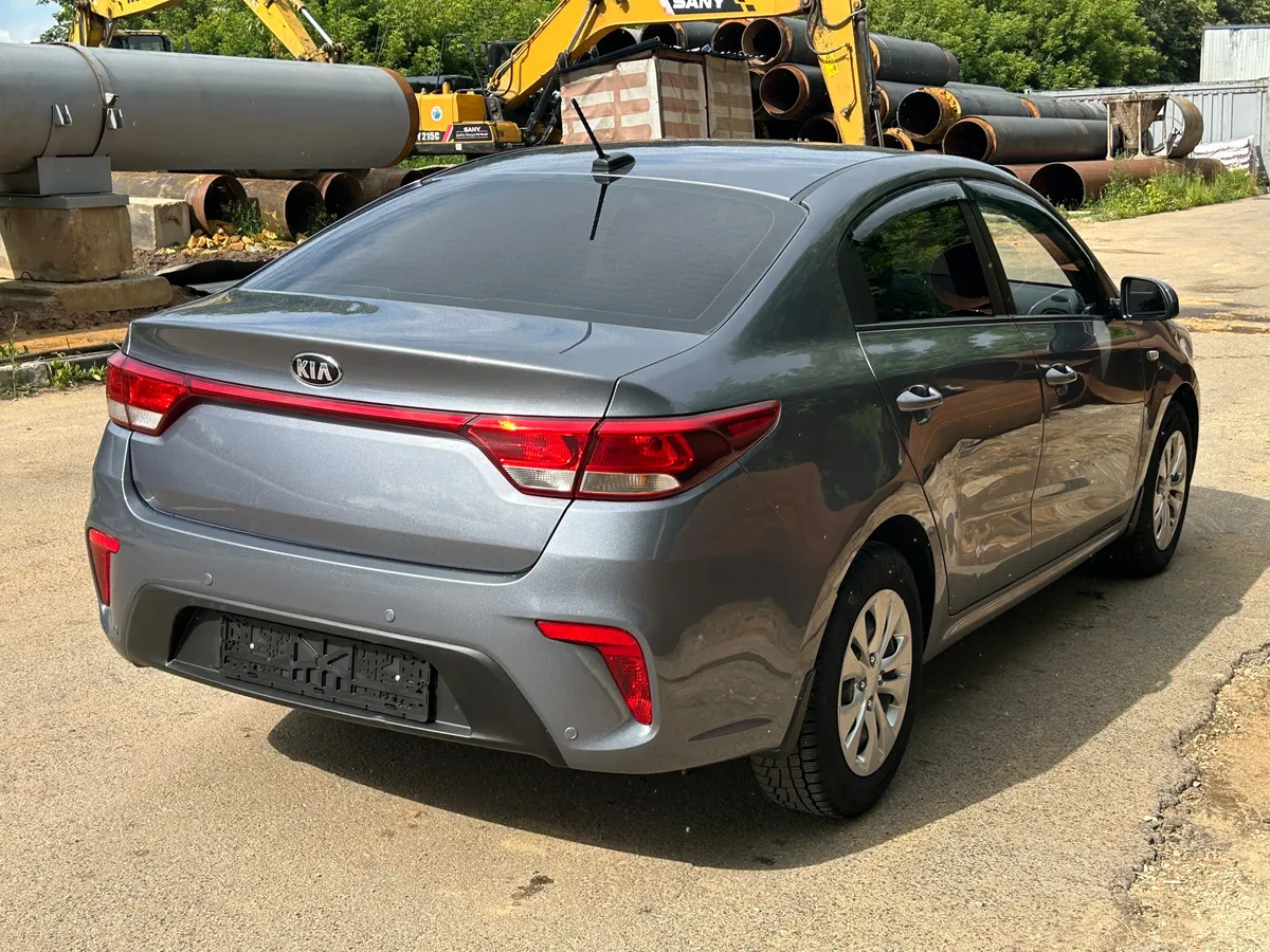 Kia Rio 1.4 AT (100 л.с.)