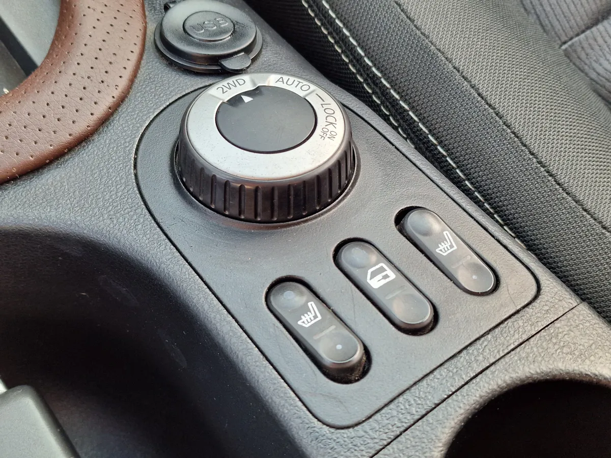 Nissan Qashqai 1.6 CVT FWD (117 л.с.)