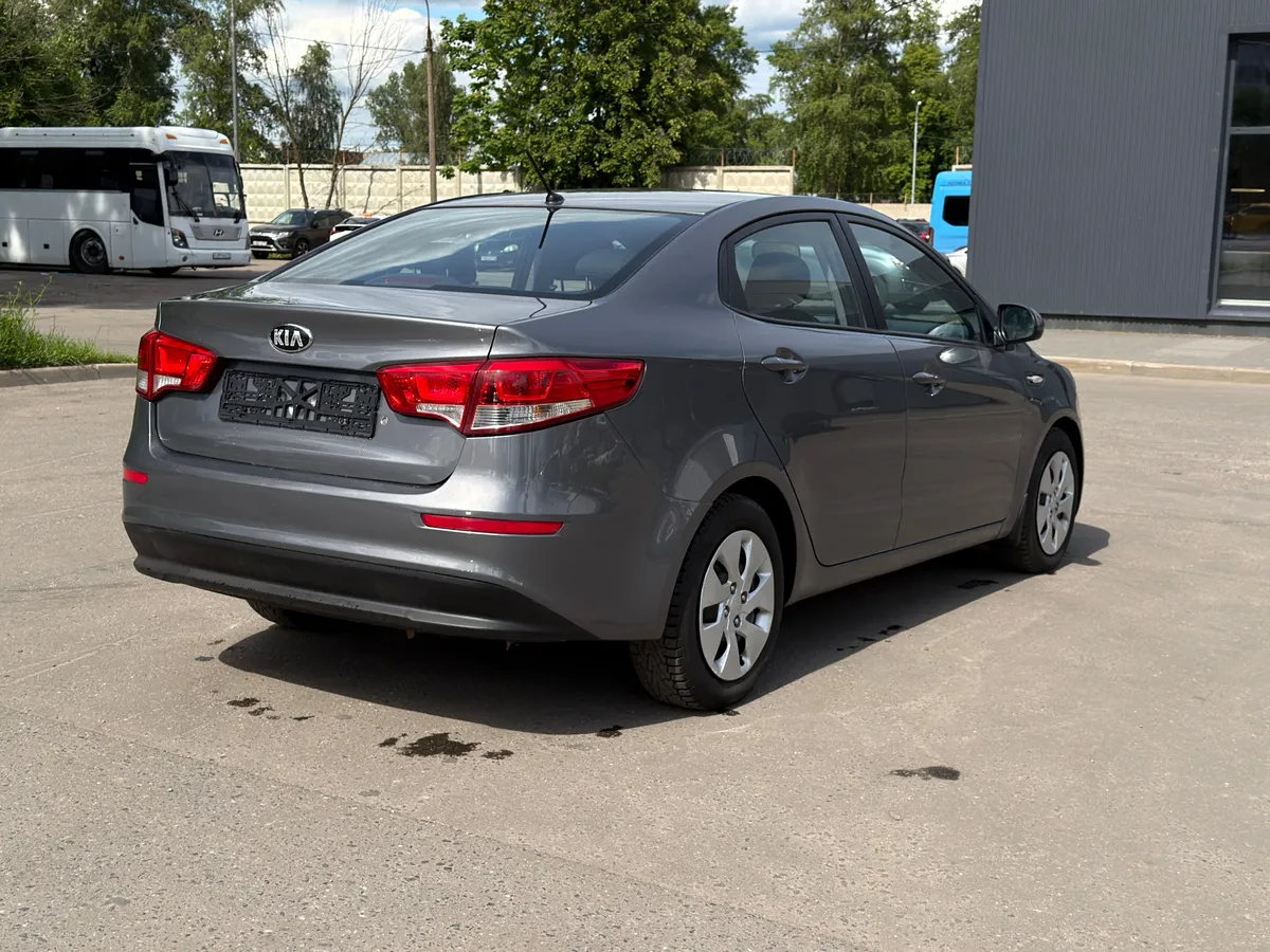 Kia Rio 1.6 AT (123 л.с.)