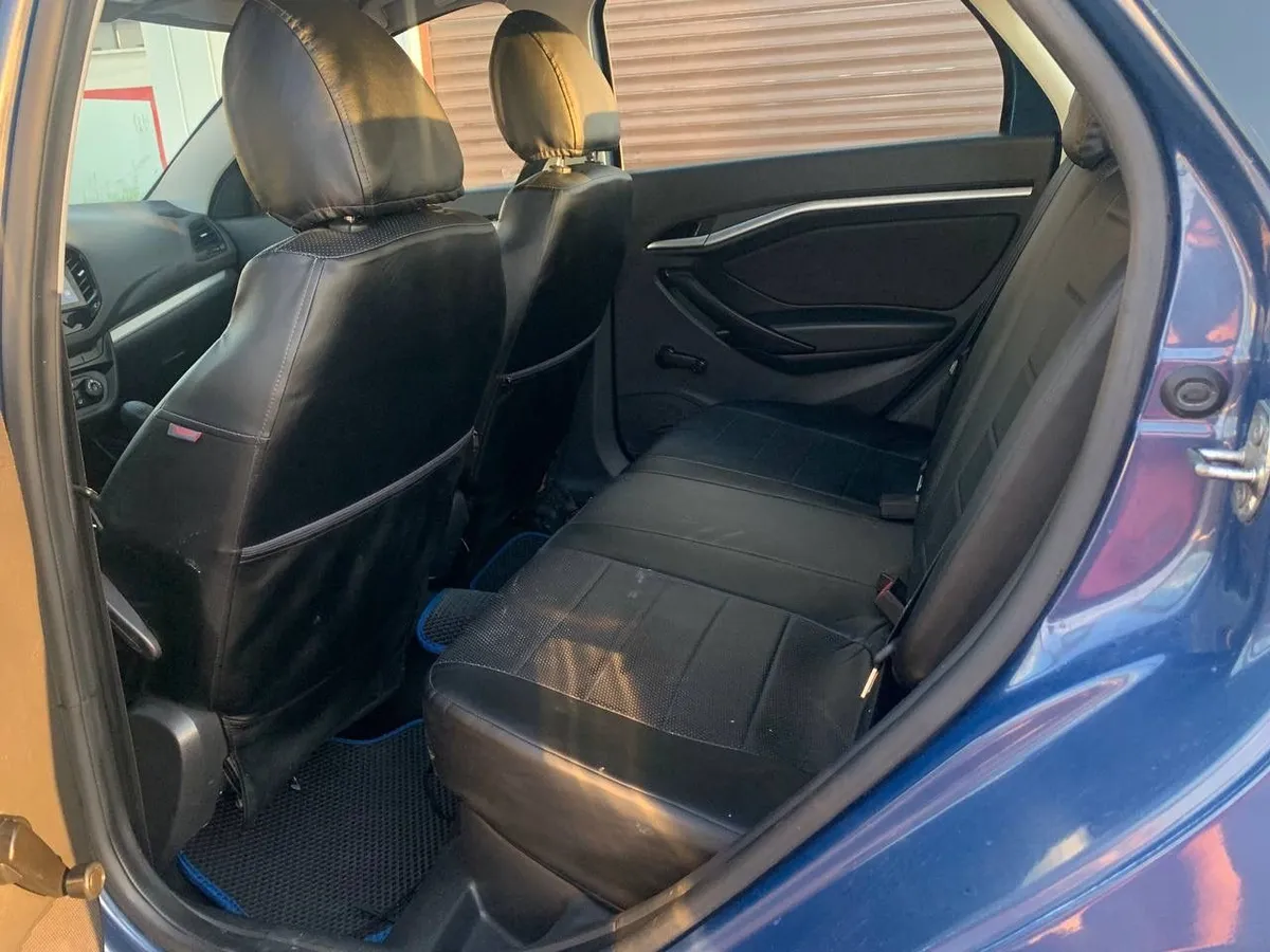 ВАЗ (Lada) Vesta 1.6 MT (106 л.с.)