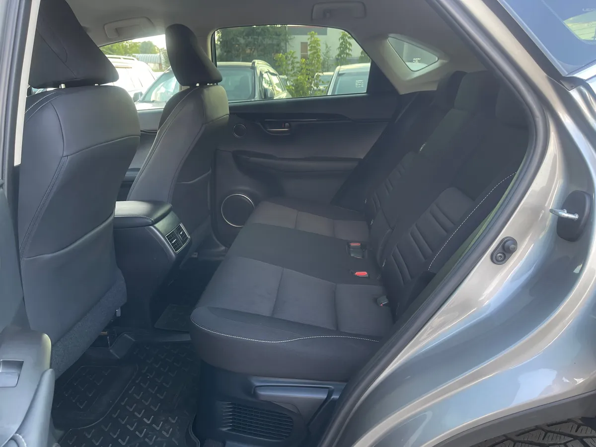 Lexus NX 2.0 CVT AWD (150 л.с.), 2015 — фото 11